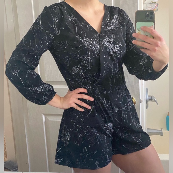 Long sleeve romper - Picture 1 of 5